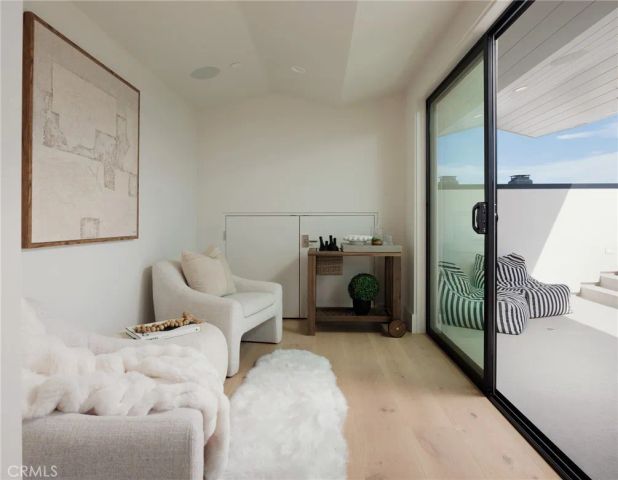 1123 E Balboa, Newport Beach, CA 92661