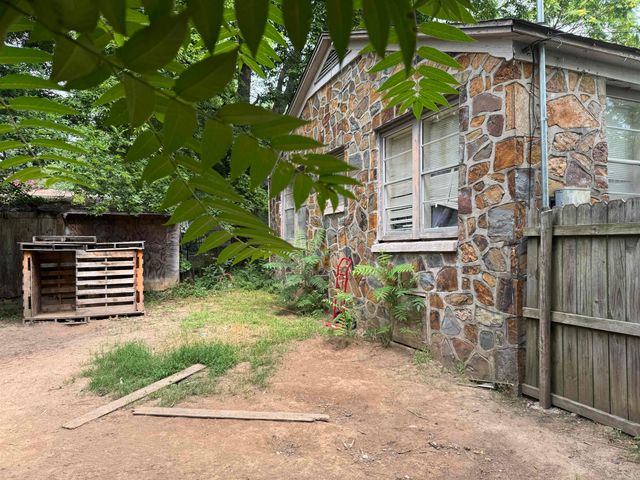 2118 W 18th Street, North Little Rock, AR 72114