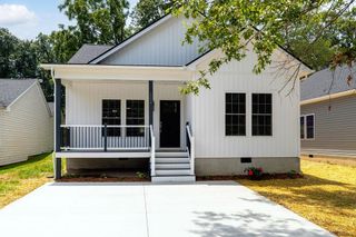 1526 2ND ST, Waynesboro, VA 22980