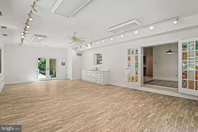 700 RUNNING BROOK DR, Great Falls, VA 22066