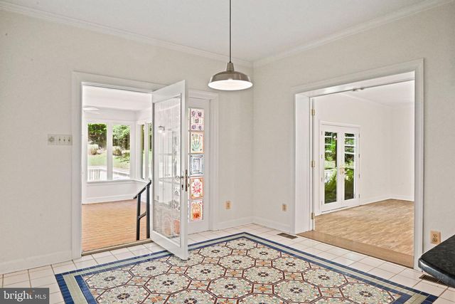 700 RUNNING BROOK DR, Great Falls, VA 22066