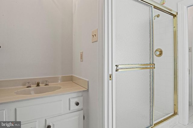 700 RUNNING BROOK DR, Great Falls, VA 22066
