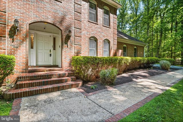 700 RUNNING BROOK DR, Great Falls, VA 22066
