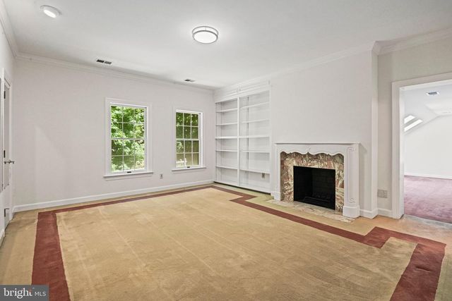 700 RUNNING BROOK DR, Great Falls, VA 22066