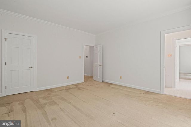 700 RUNNING BROOK DR, Great Falls, VA 22066