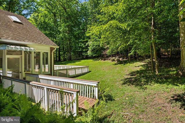 700 RUNNING BROOK DR, Great Falls, VA 22066