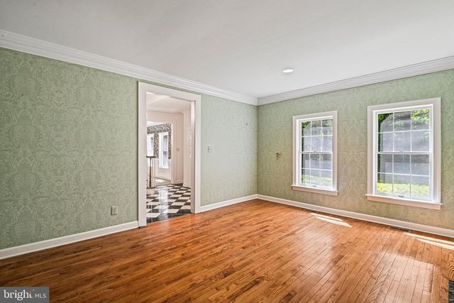 700 RUNNING BROOK DR, Great Falls, VA 22066