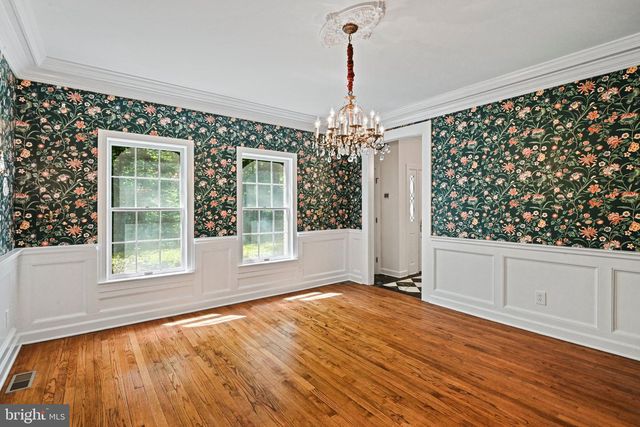700 RUNNING BROOK DR, Great Falls, VA 22066