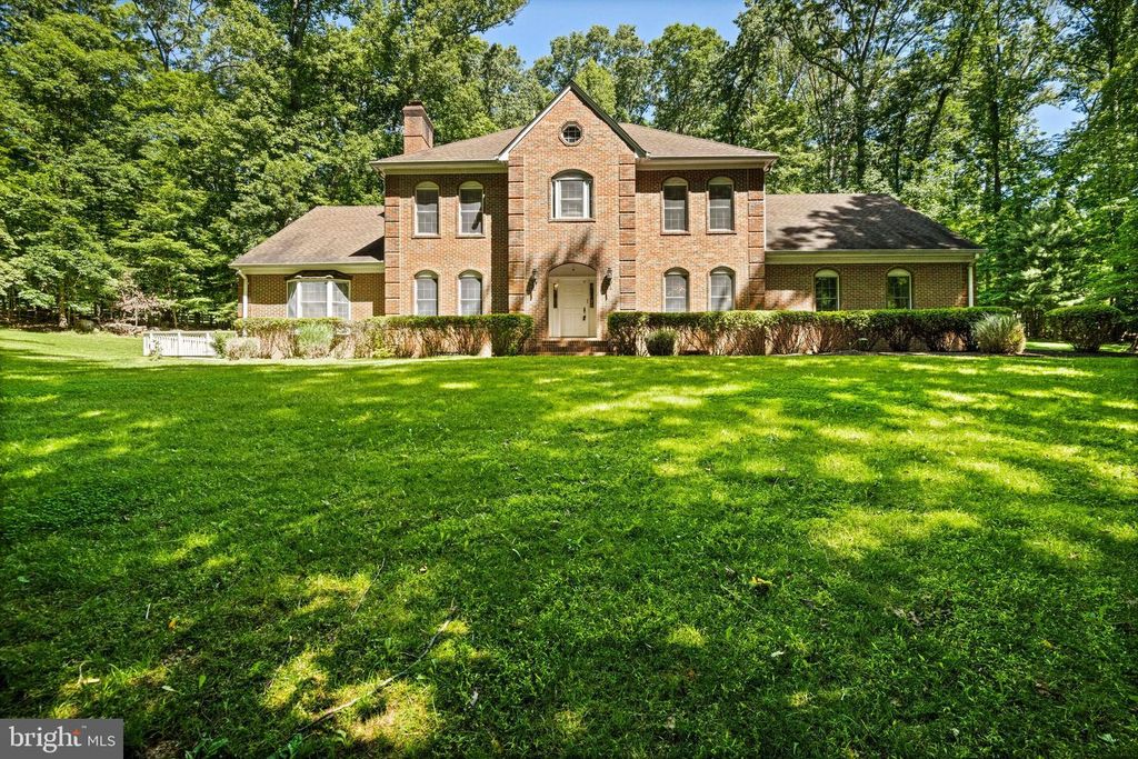 700 RUNNING BROOK DR, Great Falls, VA 22066