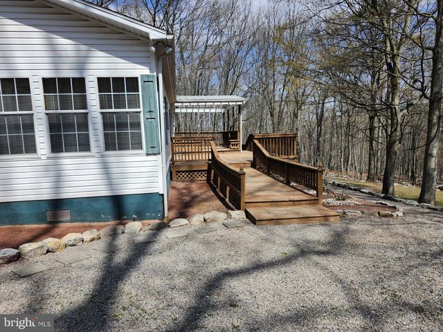 566 WILD APPLE LANE, Paw Paw, WV 25434