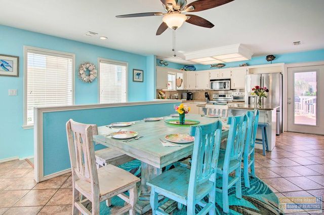 129 E Saturn Lane, South Padre Island, TX 78597