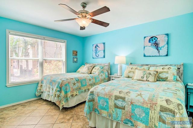 129 E Saturn Lane, South Padre Island, TX 78597