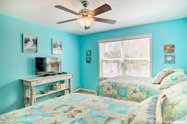 129 E Saturn Lane, South Padre Island, TX 78597