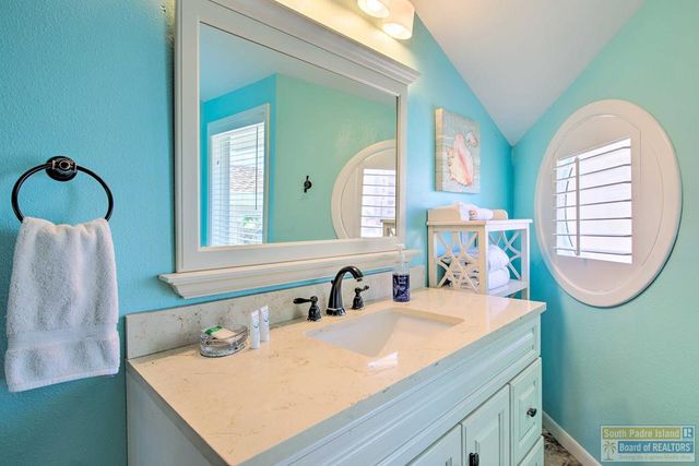 129 E Saturn Lane, South Padre Island, TX 78597