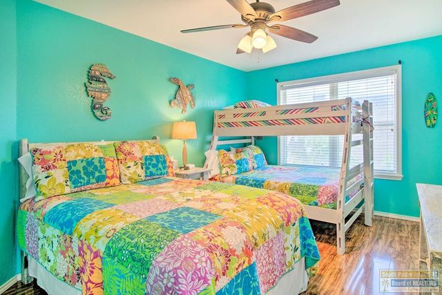 129 E Saturn Lane, South Padre Island, TX 78597