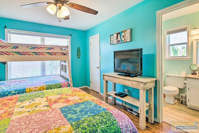 129 E Saturn Lane, South Padre Island, TX 78597