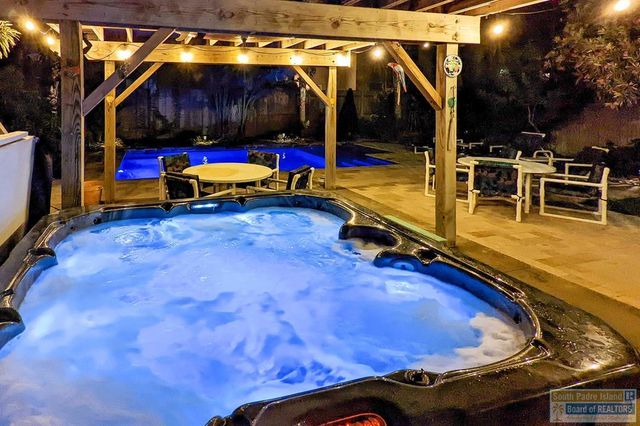 129 E Saturn Lane, South Padre Island, TX 78597