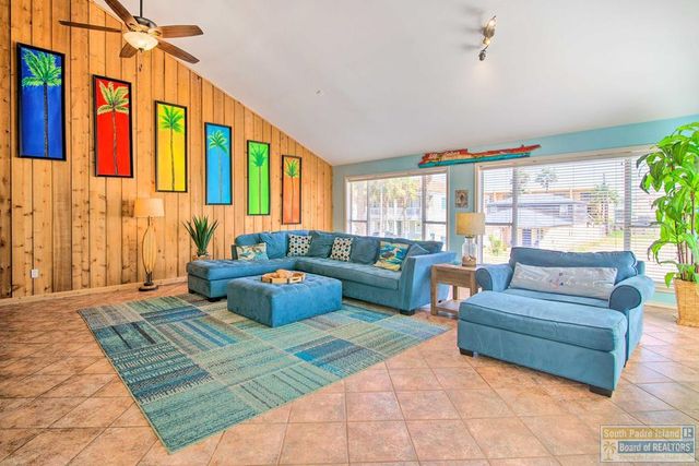 129 E Saturn Lane, South Padre Island, TX 78597