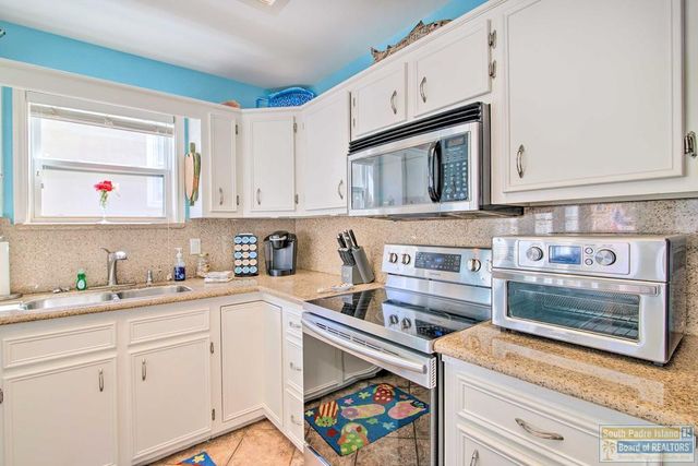 129 E Saturn Lane, South Padre Island, TX 78597