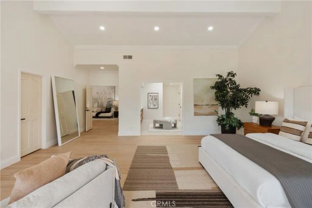 17182 Hillside Circle, Huntington Beach, CA 92649