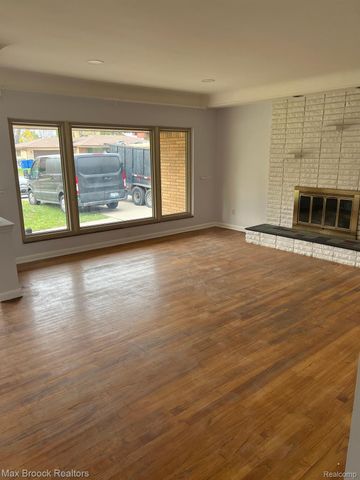 32850 WINNIE Avenue, Warren, MI 48093