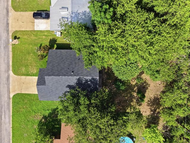 1727 W Doyle Street, Granbury, TX 76048
