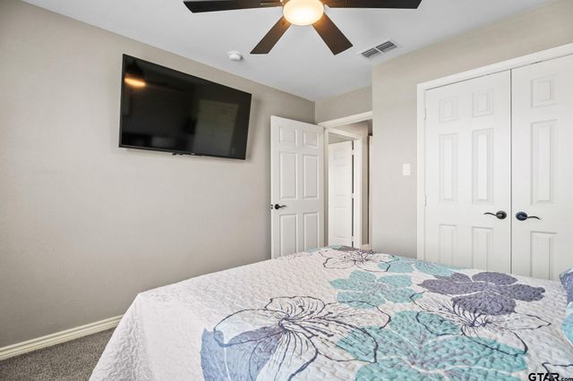 217 Meadow Lane, Lindale, TX 75771