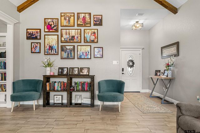 217 Meadow Lane, Lindale, TX 75771