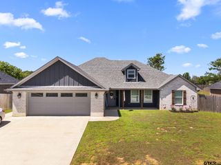 217 Meadow Lane, Lindale, TX 75771
