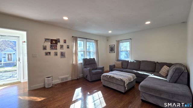 39 Winfield Drive, Stratford, CT 06615