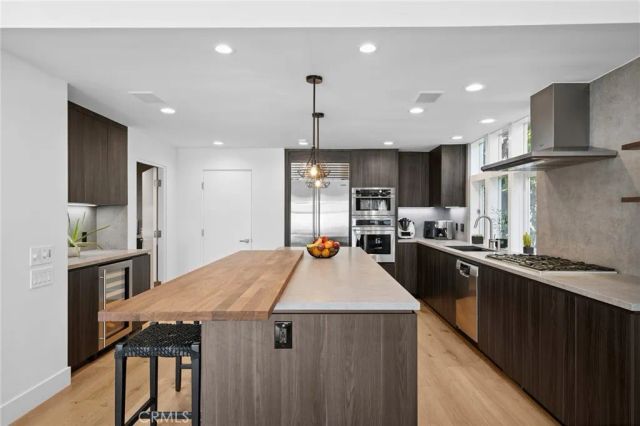 1061 Skyline Drive, Laguna Beach, CA 92651