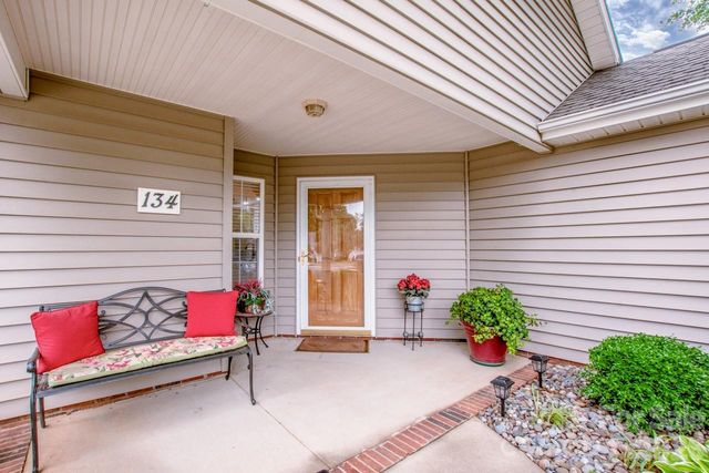 134 Ashwood Lane, Mooresville, NC 28117