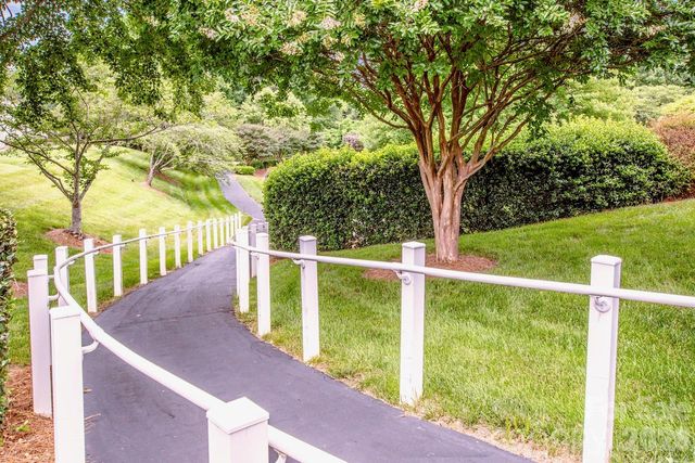 134 Ashwood Lane, Mooresville, NC 28117