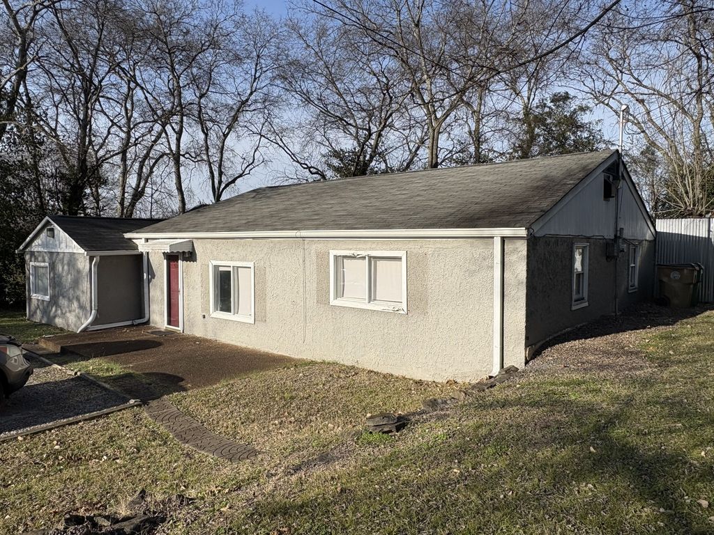 539 Neelys Bend Rd, Madison, TN 37115