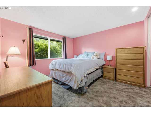 2281 BLACKBURN St, Eugene, OR 97405
