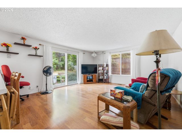 2281 BLACKBURN St, Eugene, OR 97405