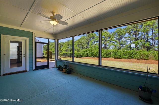 627 Lyrebird Avenue, Wilmington, NC 28412