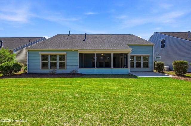 627 Lyrebird Avenue, Wilmington, NC 28412