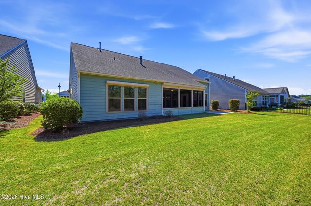 627 Lyrebird Avenue, Wilmington, NC 28412