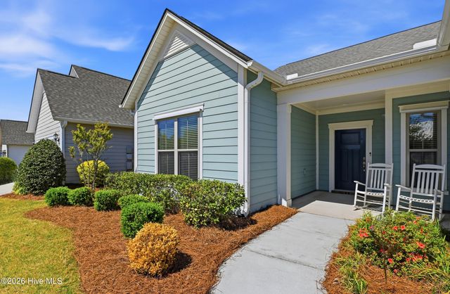627 Lyrebird Avenue, Wilmington, NC 28412
