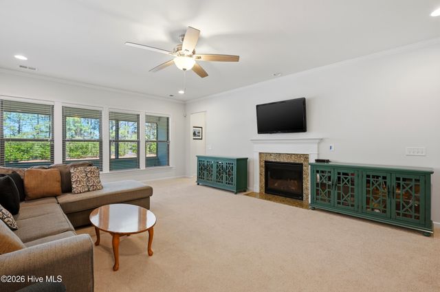 627 Lyrebird Avenue, Wilmington, NC 28412