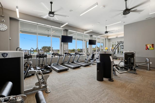 627 Lyrebird Avenue, Wilmington, NC 28412