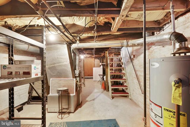 24 E HAMBURG ST, Baltimore, MD 21230