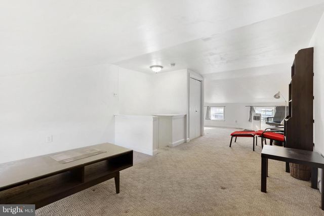 24 E HAMBURG ST, Baltimore, MD 21230