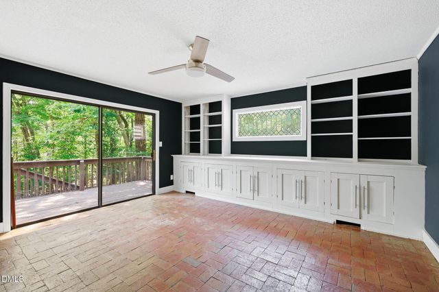 3433 Jones Ferry Road, Chapel Hill, NC 27516