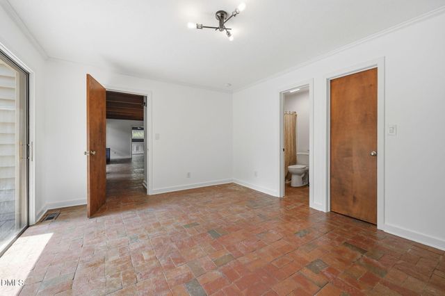 3433 Jones Ferry Road, Chapel Hill, NC 27516