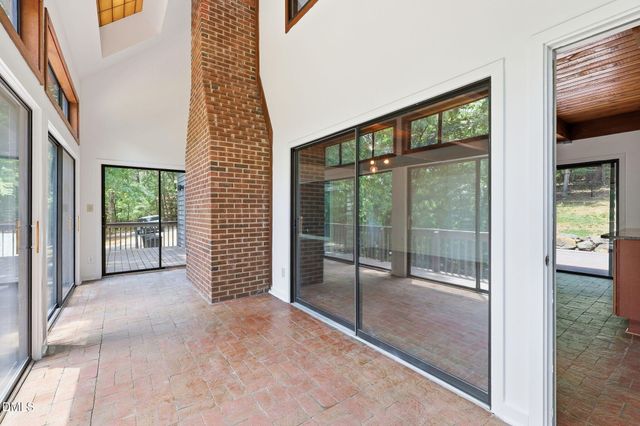 3433 Jones Ferry Road, Chapel Hill, NC 27516