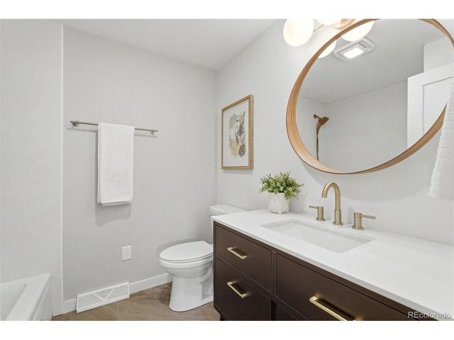 46 Princeton Cir, Longmont, CO 80503