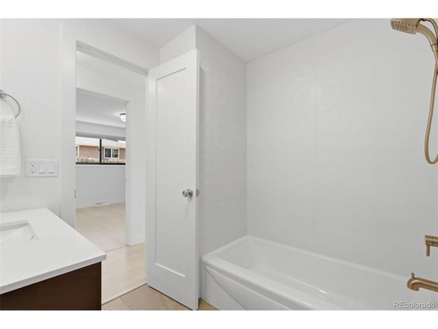 46 Princeton Cir, Longmont, CO 80503