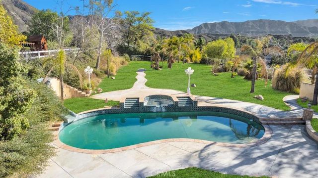 15508 Live Oak Springs Canyon, Canyon Country, CA 91387